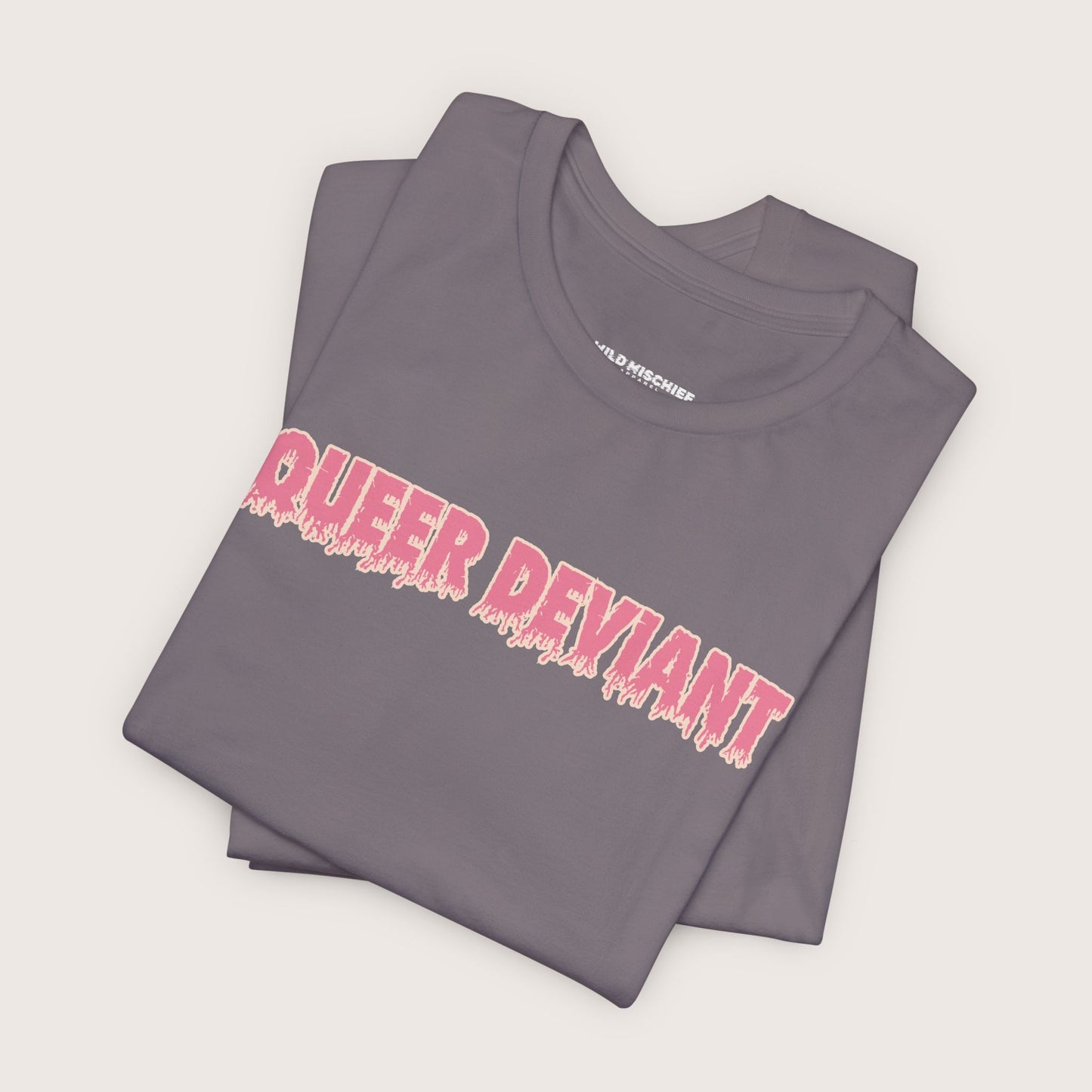 Camiseta de manga corta queer desviada: camiseta de orgullo audaz, top unisex de verano, regalo LGBTQ divertido, ropa para festivales, camiseta llamativa, colorida