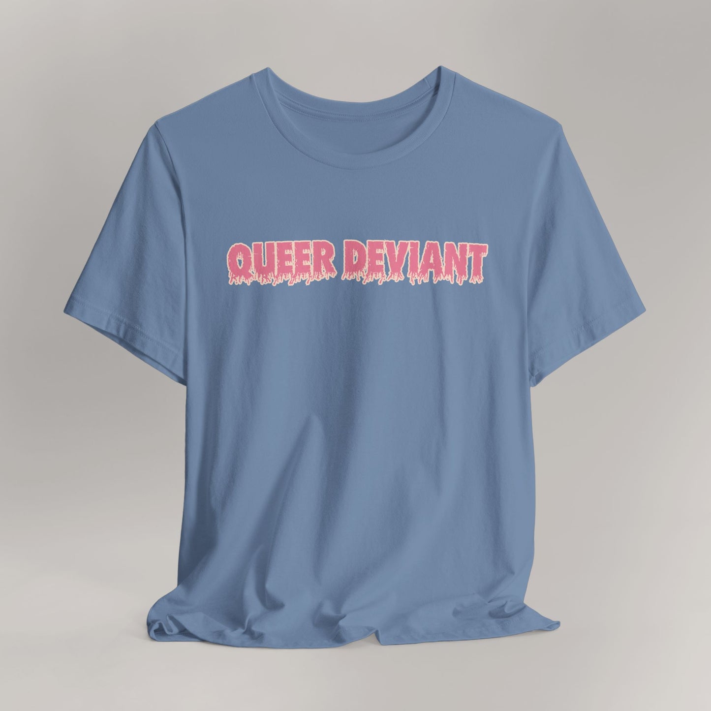 Camiseta de manga corta queer desviada: camiseta de orgullo audaz, top unisex de verano, regalo LGBTQ divertido, ropa para festivales, camiseta llamativa, colorida