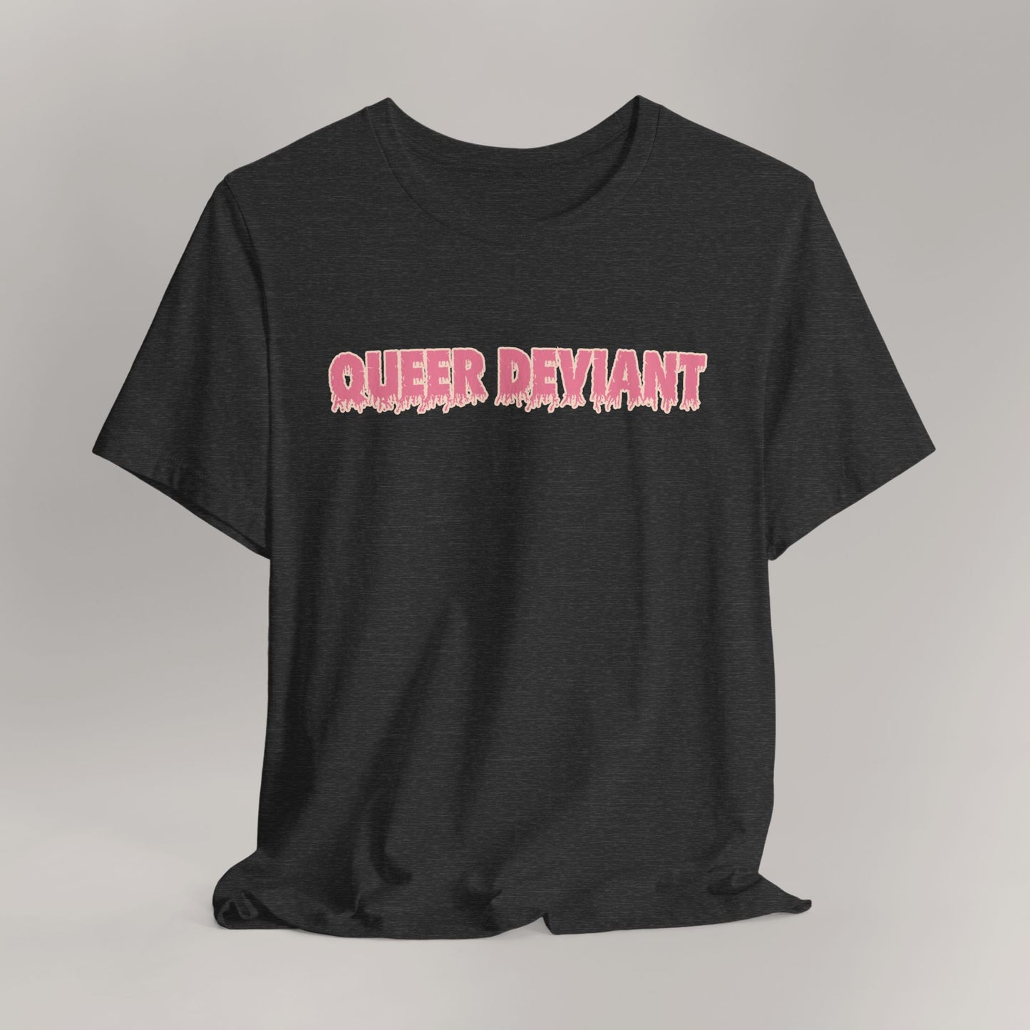 Camiseta de manga corta queer desviada: camiseta de orgullo audaz, top unisex de verano, regalo LGBTQ divertido, ropa para festivales, camiseta llamativa, colorida
