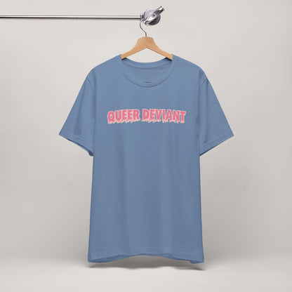 Camiseta de manga corta queer desviada: camiseta de orgullo audaz, top unisex de verano, regalo LGBTQ divertido, ropa para festivales, camiseta llamativa, colorida